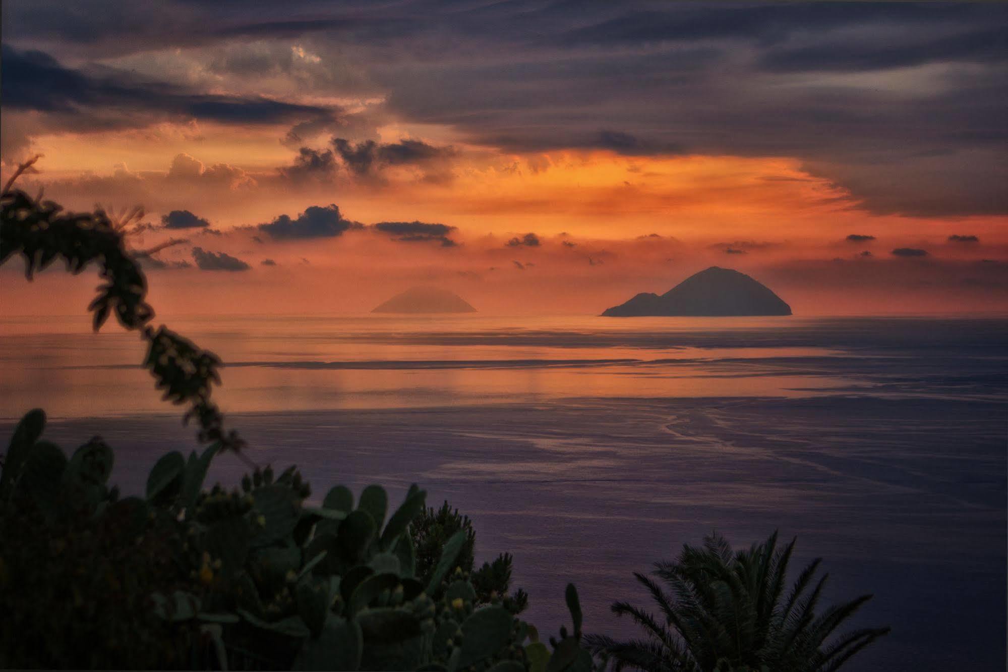 Punta Sallustro Lipari Exterior photo